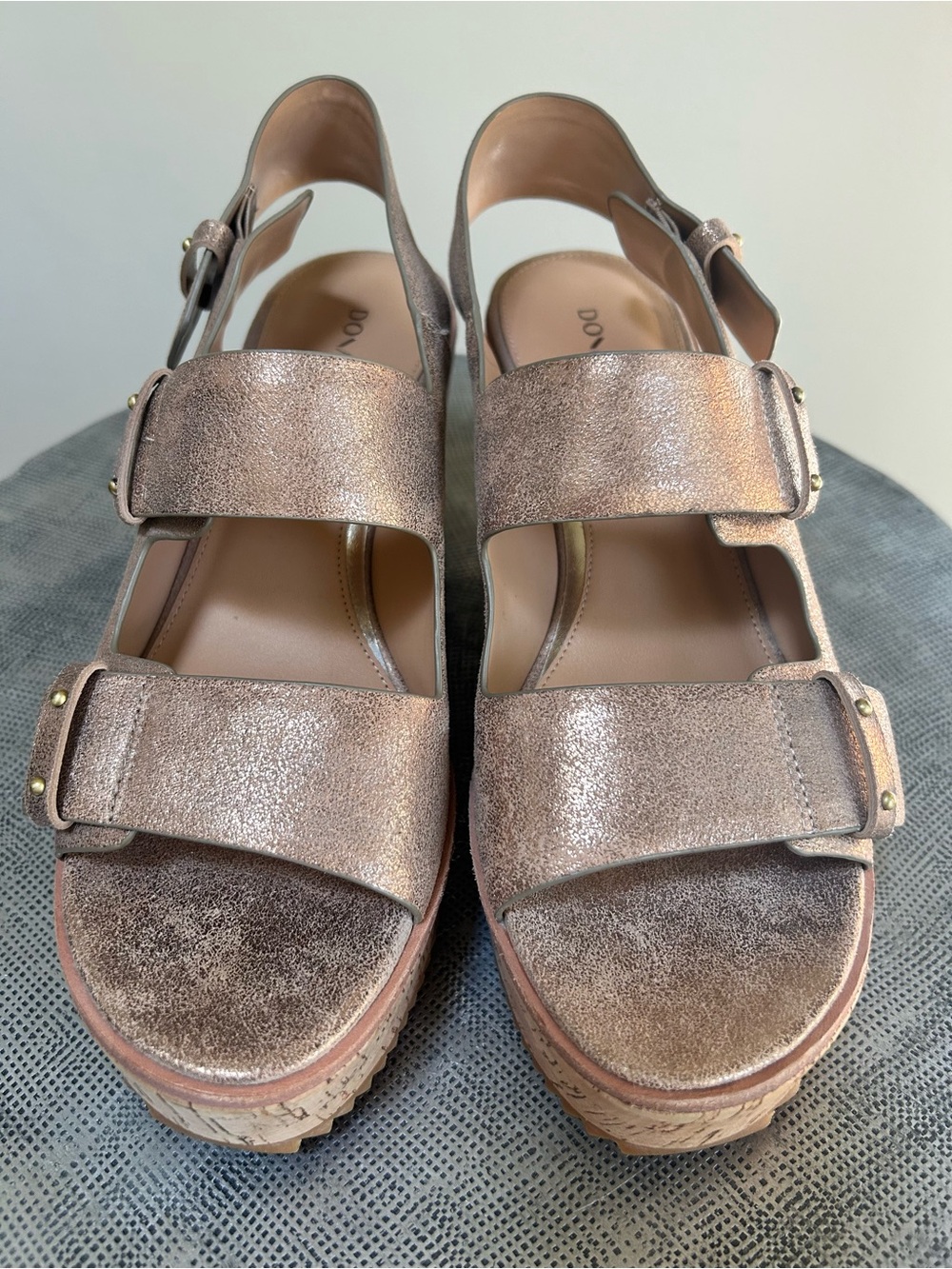 Donald Pliner ~ Metallic Leather Irine Cork Wedge Platform Sandal size 7.5 - Picture 8 of 15